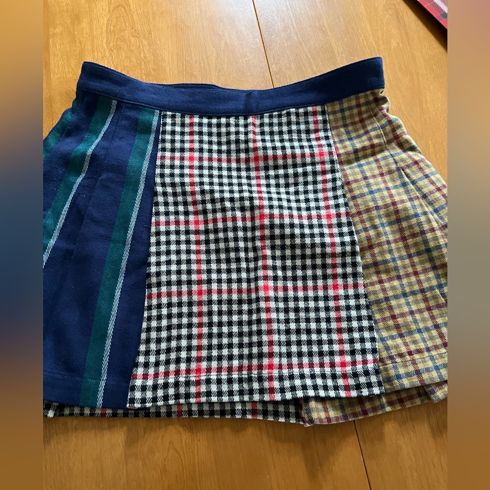 Rowing Blazers multi tartan/plaid mini
Size 8